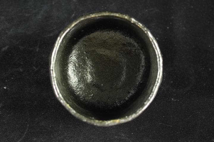 楽吉左衛門　十代　旦入　黒筒茶碗　共箱／楽吉左衛門　十一代　慶入極め・花押