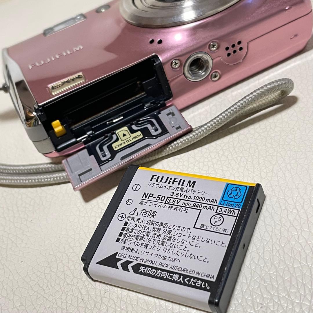 極美品！ 富士フイルム FinePix F70EXR ピンク デジタルカメラ