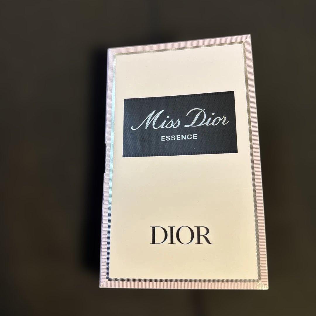 Diorプラチナ会員バースデーギフト&ミスディオールサンプル
