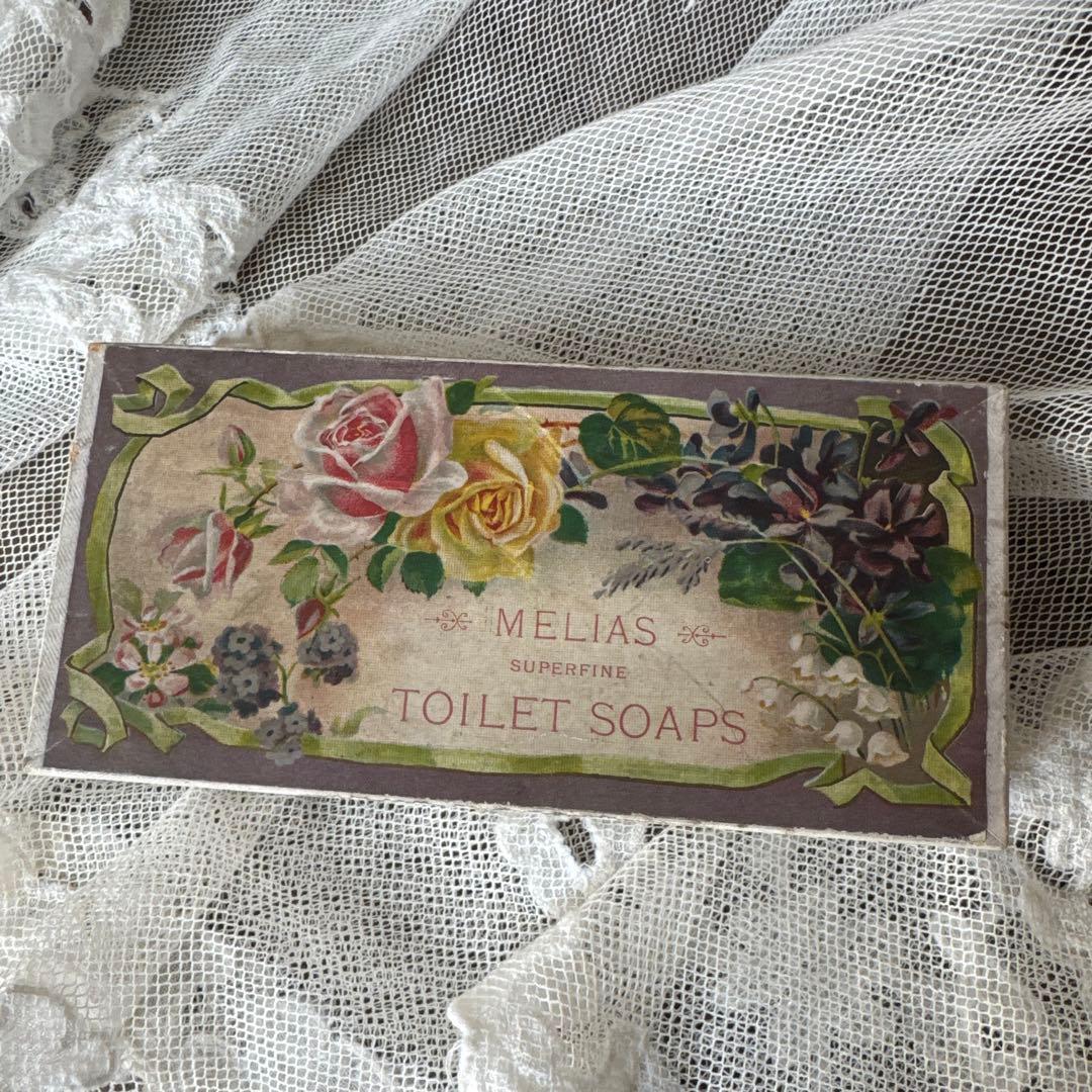 イギリスアンティーク　石鹸の紙箱　ソープボックス　薔薇　スミレ　すずらんの花