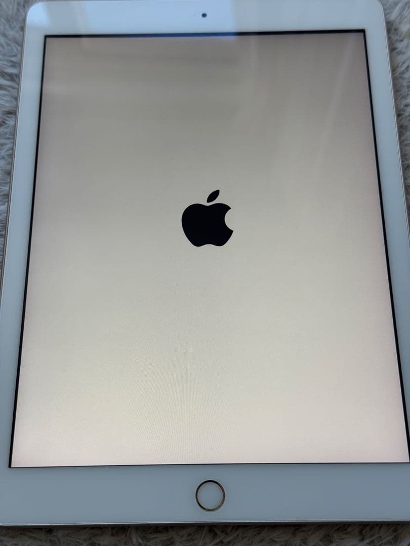 iPad第5世代　128GB ゴールド