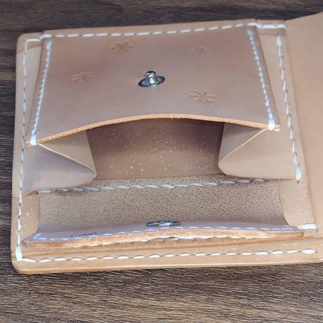 ​ハンドメイド 革財布　ヌメ革　二つ折り財布