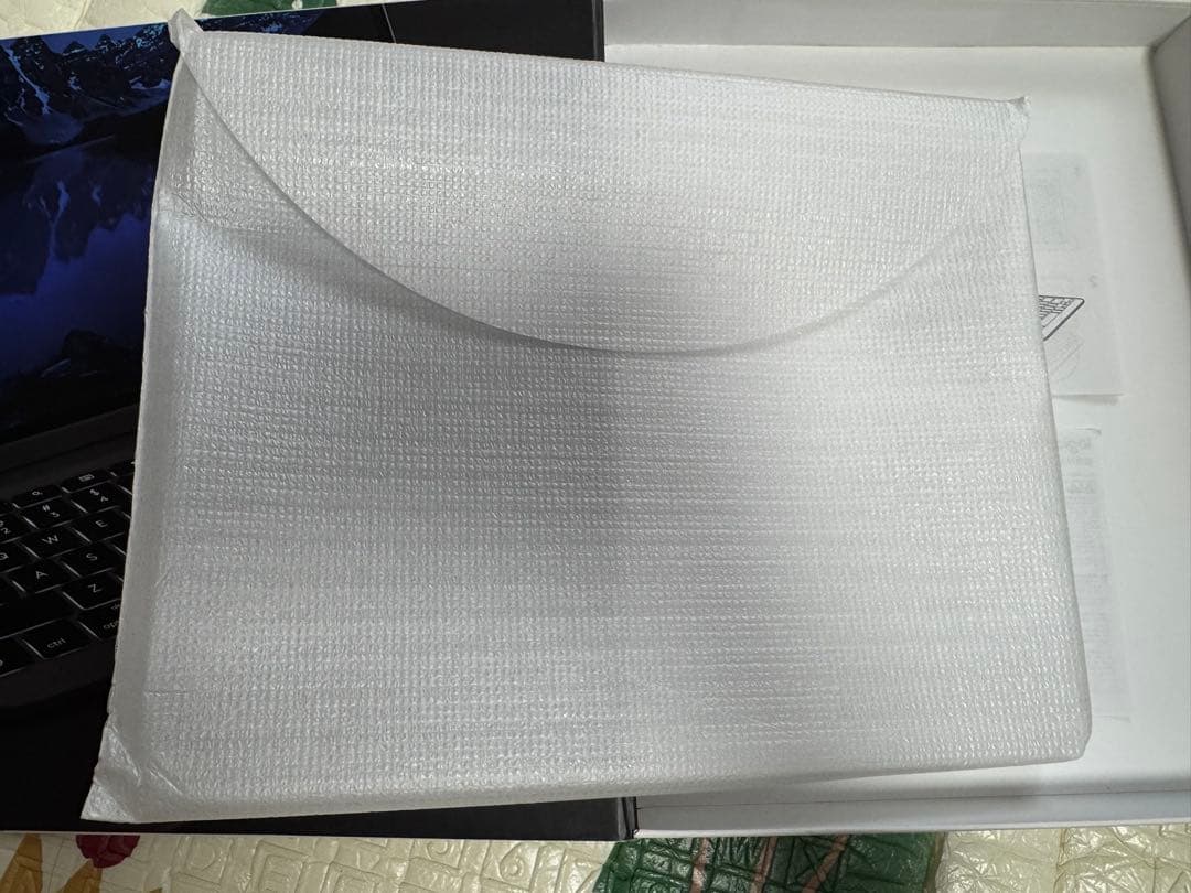【箱・説明書付】Apple Keyboard Folio 12.9インチ第3世代