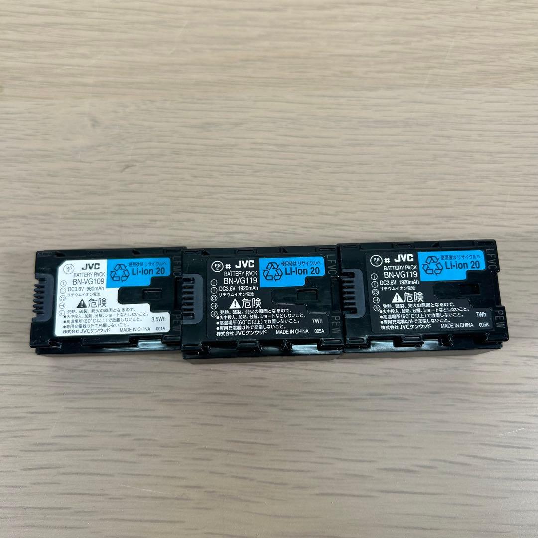 【ジャンク】JVC Everio GZ-E780-R ビデオカメラ B371
