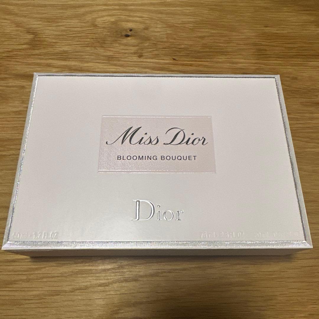 Miss Dior BLOOMING BOUQUET セット