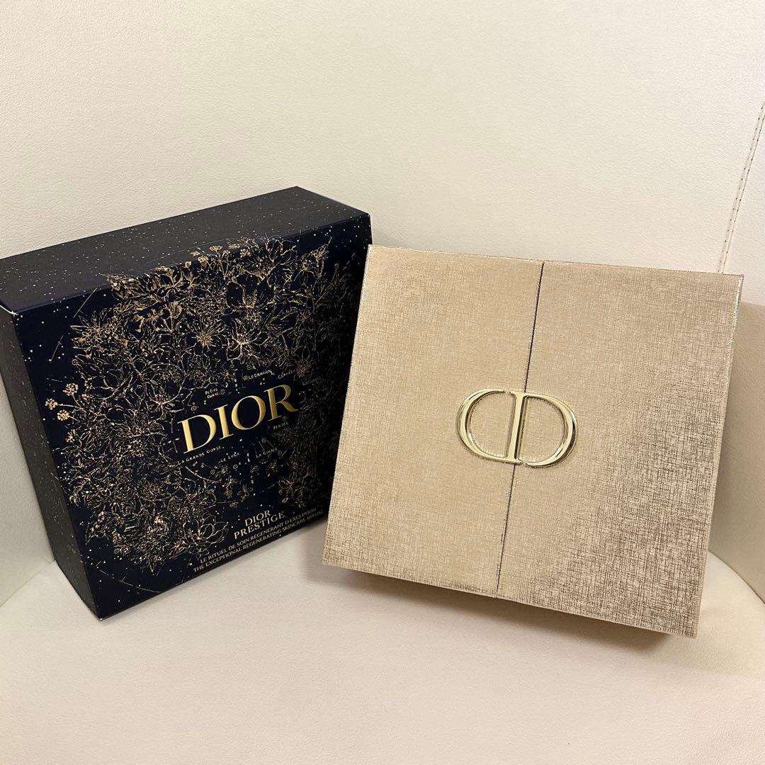 Dior プレステージマイクロユイルドローズ　ホリデーコフレ