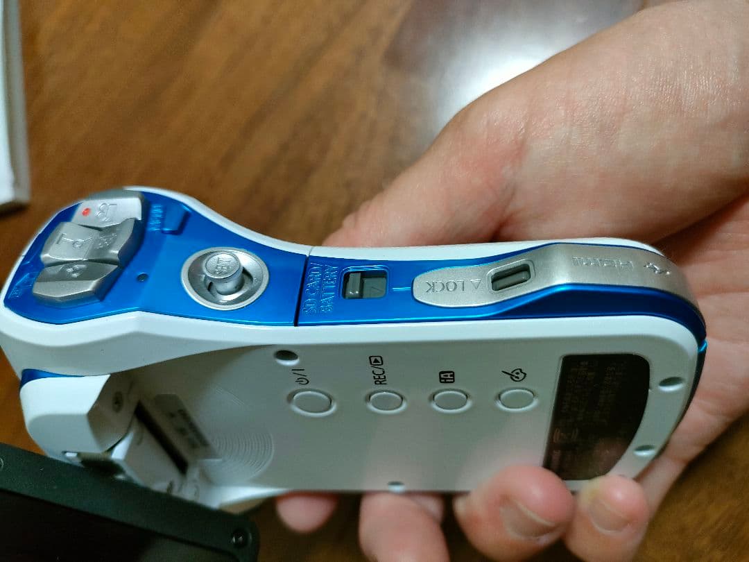 Ackey　Panasonic HX-WA3