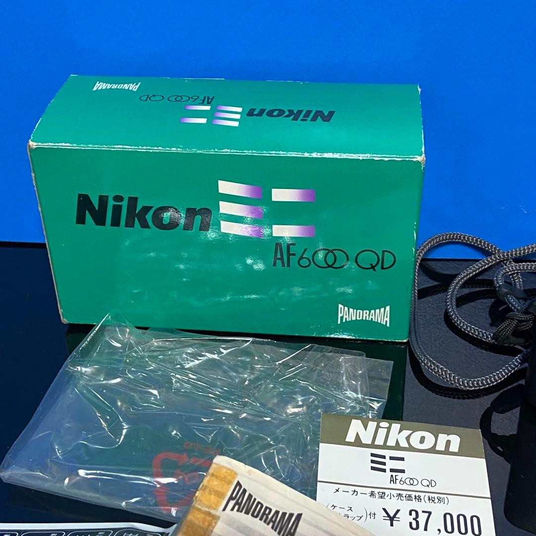 【美品】Nikonニコン AF600QDコンパクトフィルムカメラほぼ未使用保管品