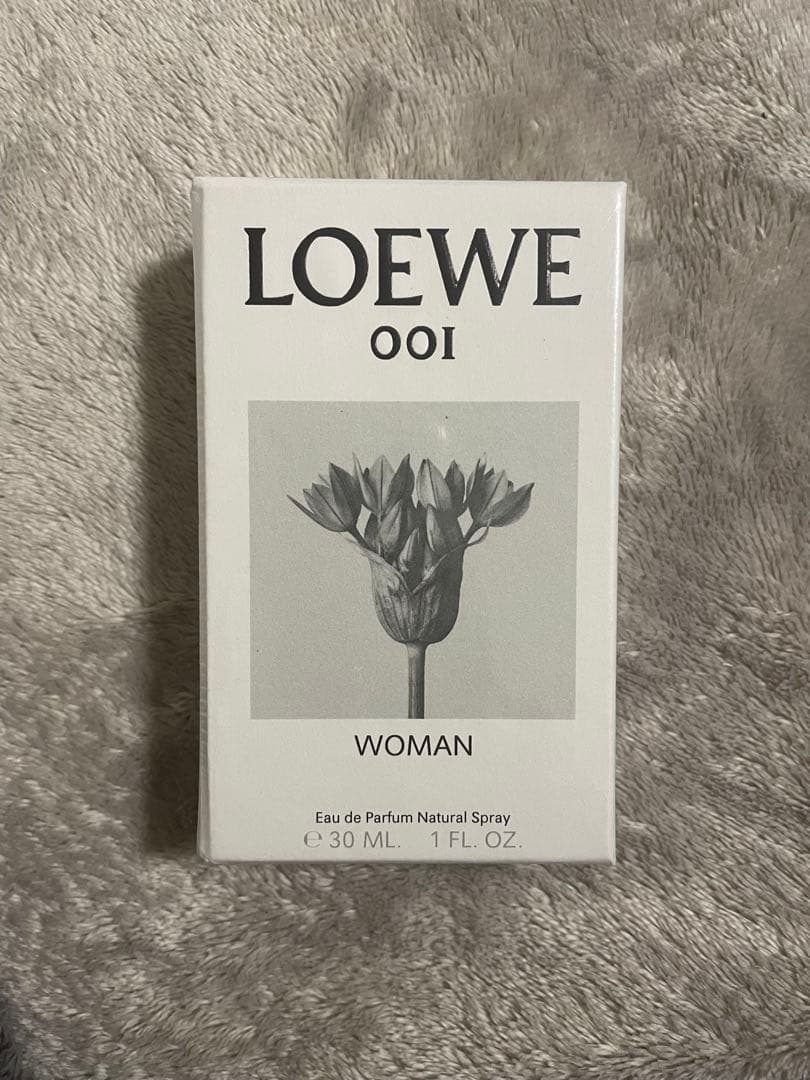 LOEWE 001 WOMAN オードパルファム 30mL