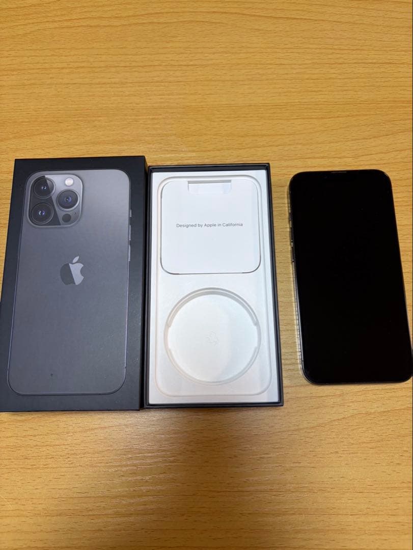 美品iPhone 13 Pro 256GB グラファイト箱あり