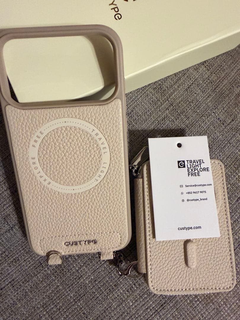 CUSTYPE レザー風 iPhoneケース クリーム色