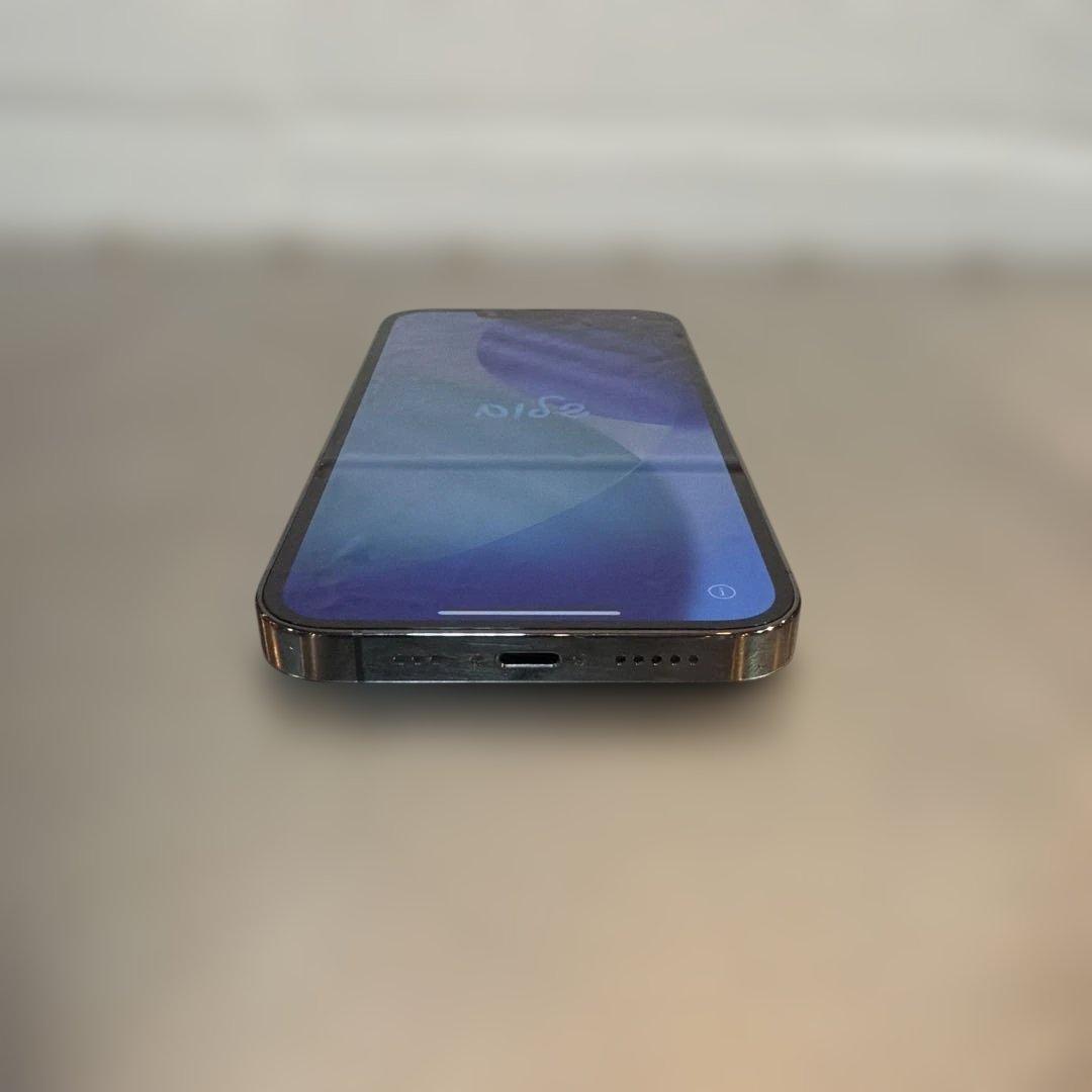 Apple iPhone 13 PRO グラファイト 本体　256GB