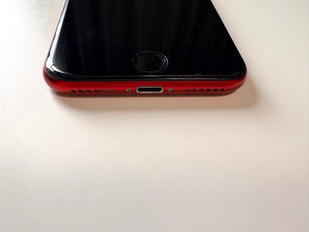 Apple iPhone SE 第3世代 レッド 本体