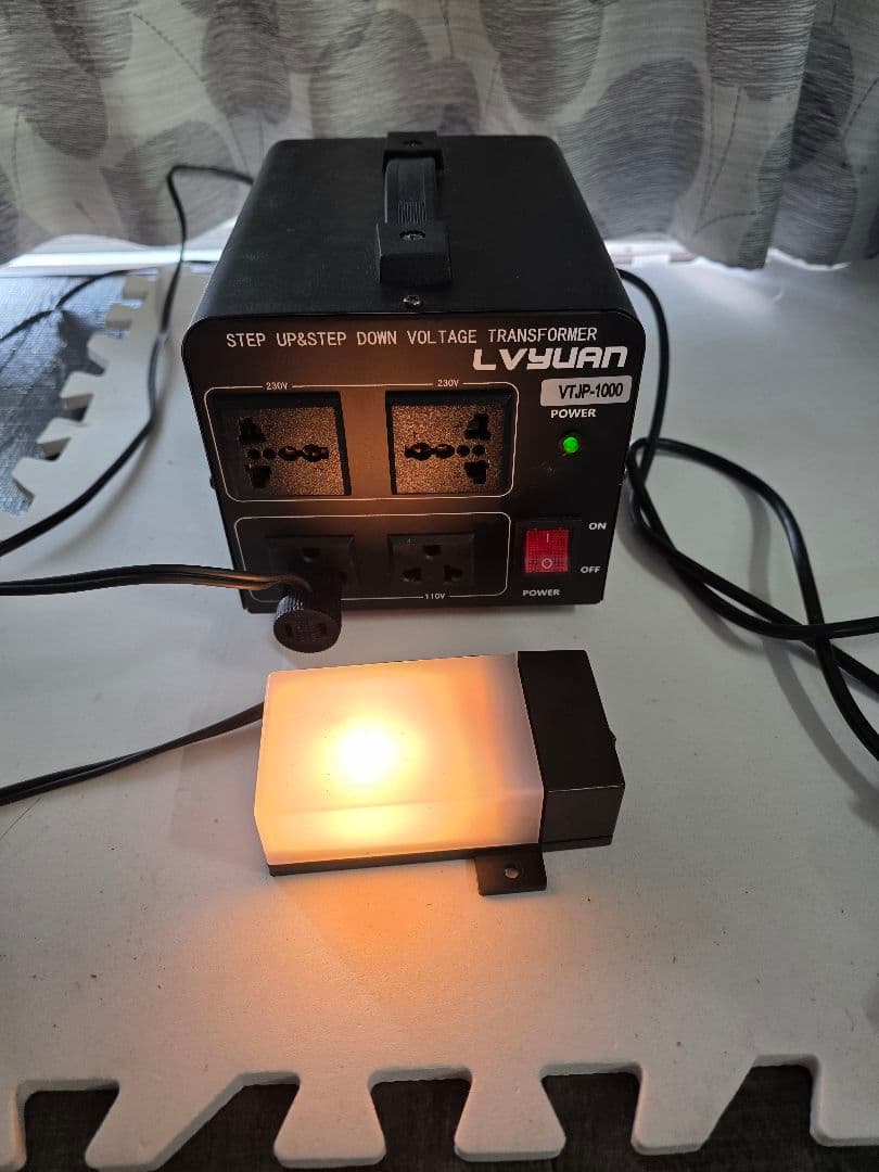 LVYUAN 変圧器 1000VA 900W