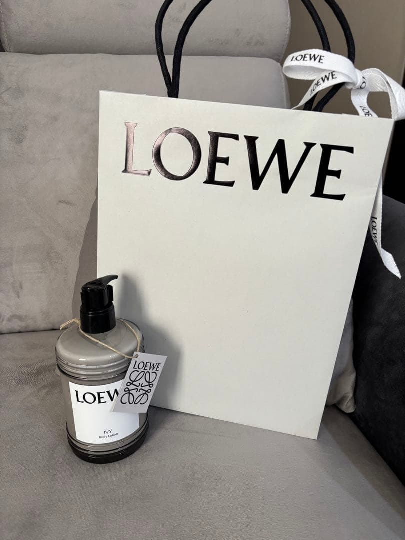 LOEWE IVY ボディローション グレー