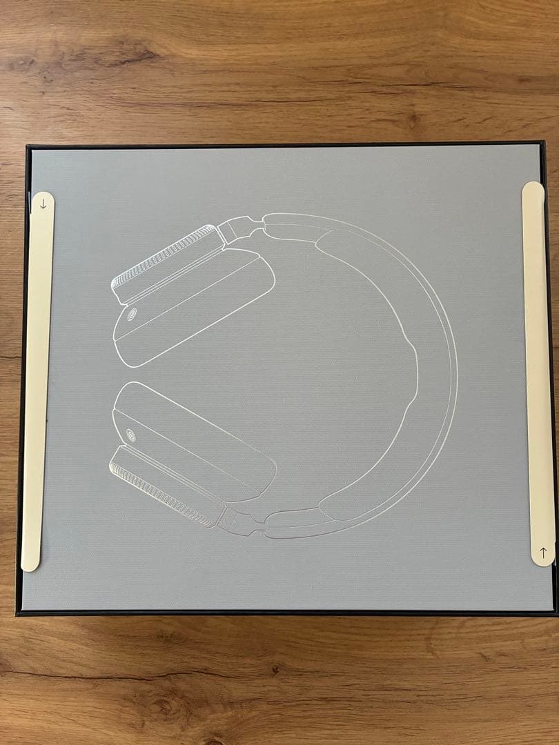 新品未開封　B&O Beoplay H100 G-Dragon Edition