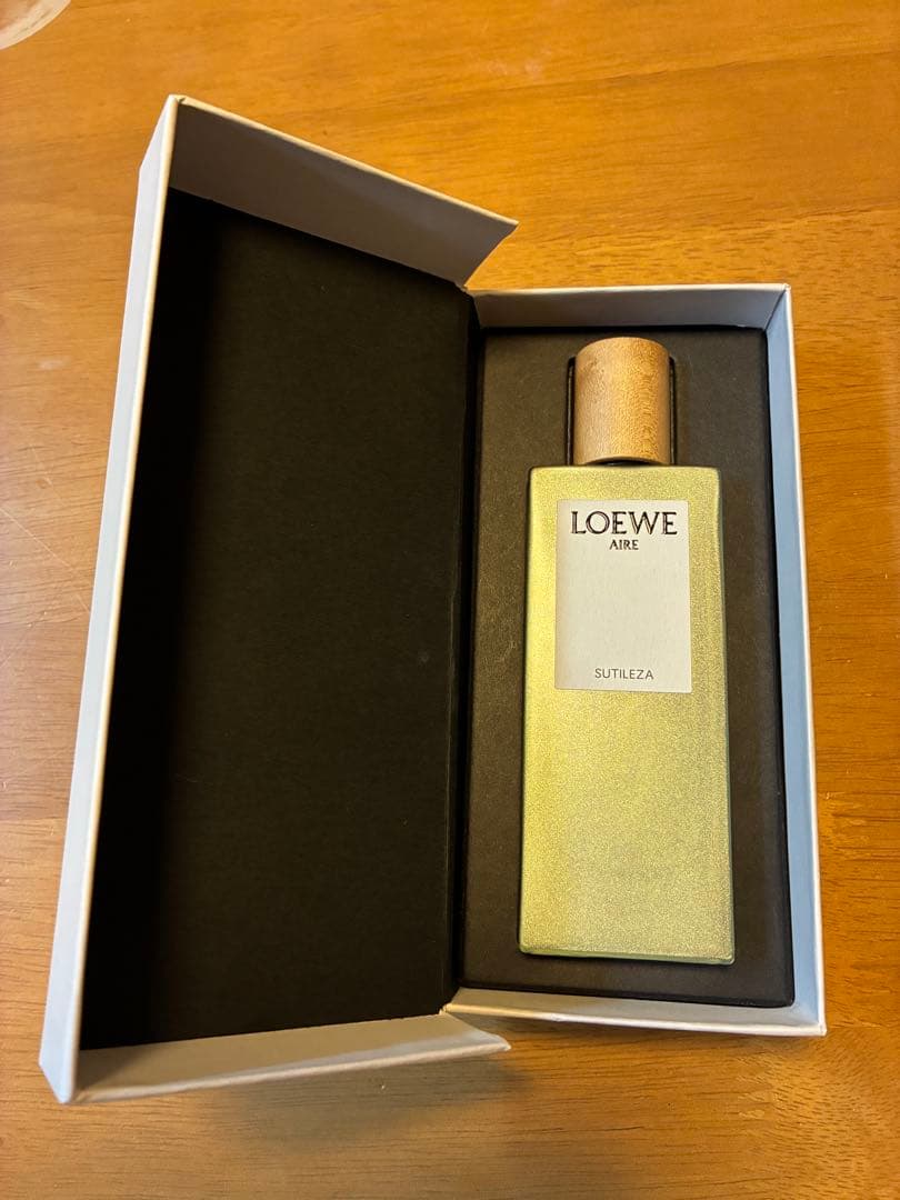 ロエベ LOEWE アイレ オードゥトワレ EDT 50ml 香水 ボックス入り
