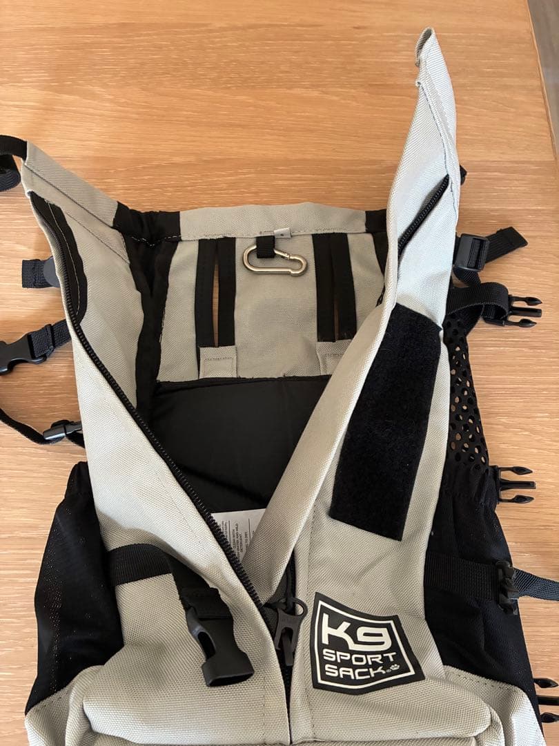週末値下げ　K9 SPORT SACK 小型犬用キャリーバッグ グレー