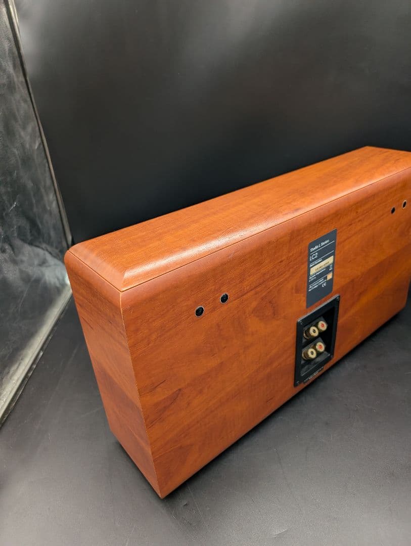 【良好】4wayセンターチャンネルスピーカー JBL　スタジオLシリーズ LC2