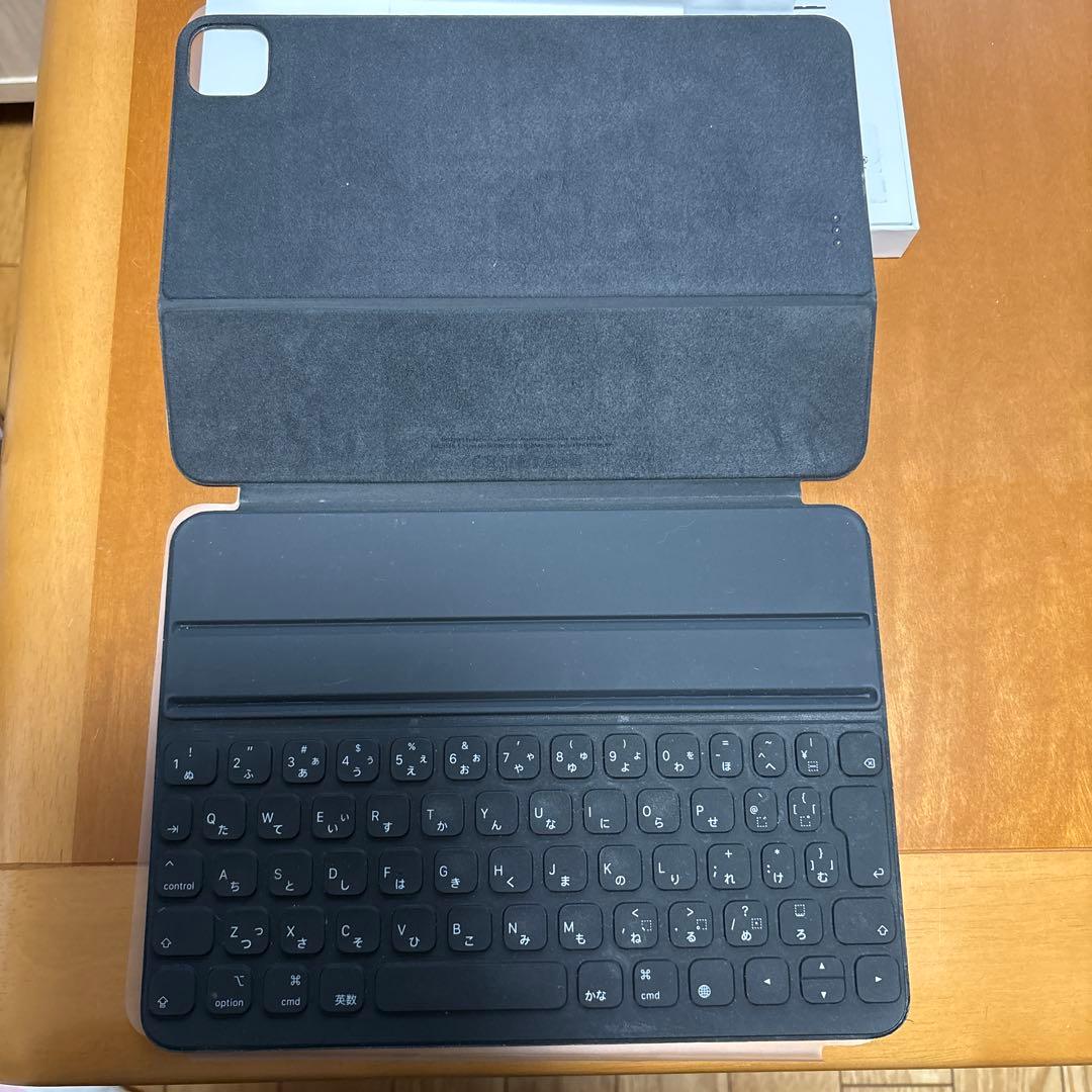 中古美品iPad Air(第5世代)256GBWi-Fi ブルー専用キーボード付