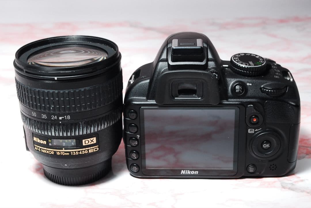 ✨️訳あり大特価‼️✨Nikon D3100✨ AF-S標準レンズ付 一眼レフ