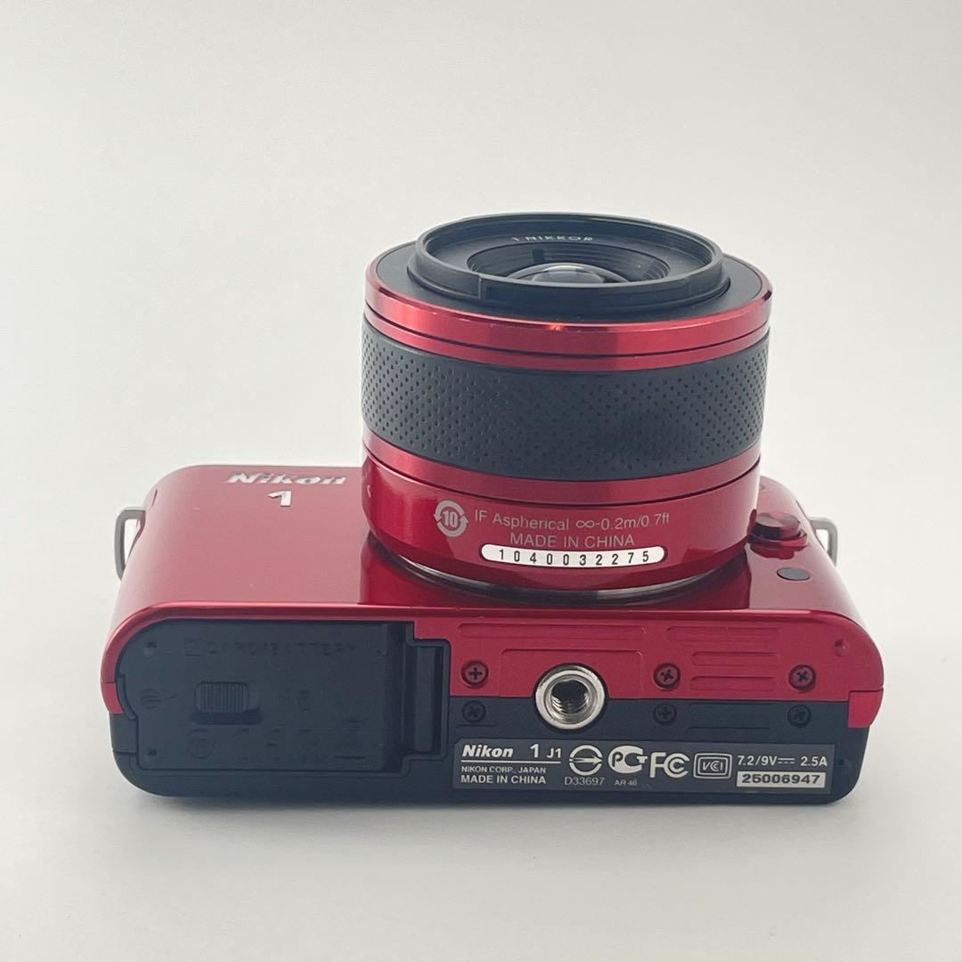 【ショット数2000・返品保証】Nikon1 J1 レッド レンズキット