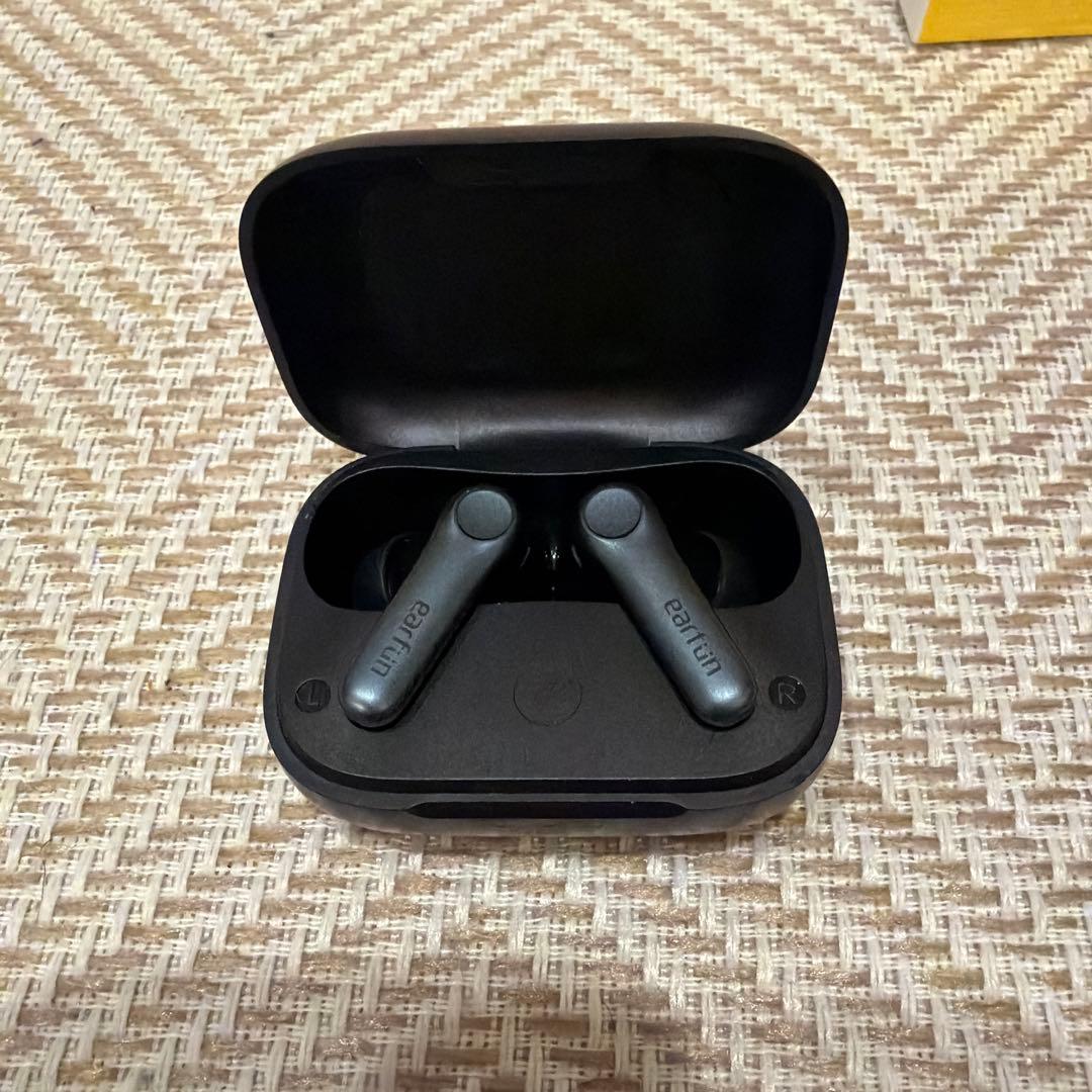 <美品> Earfun AirPro4 ワイヤレスイヤホン 外箱・付属品付き