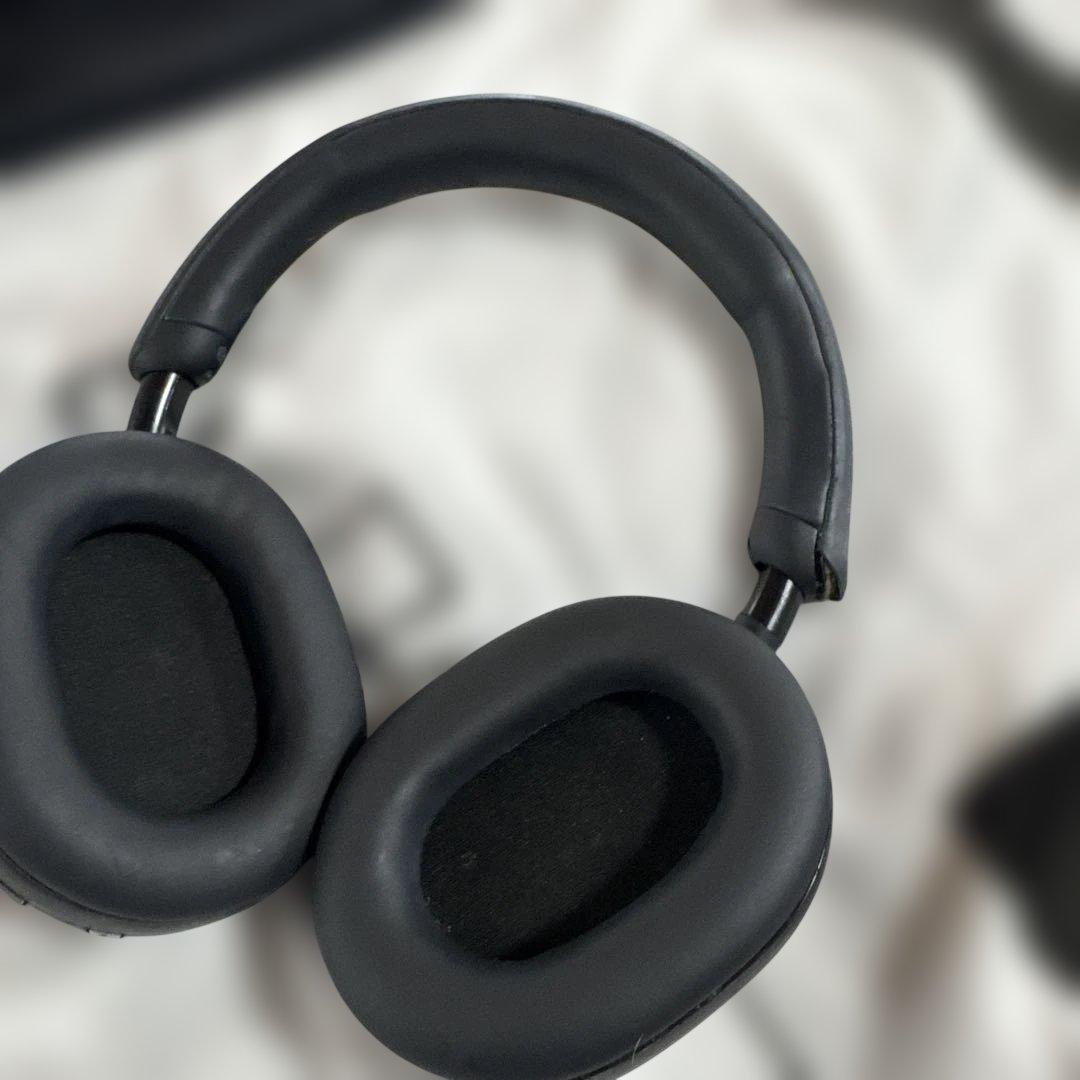 SONY wh-1000xm5 ブラック　ワイヤレスヘッドホンbluetooth