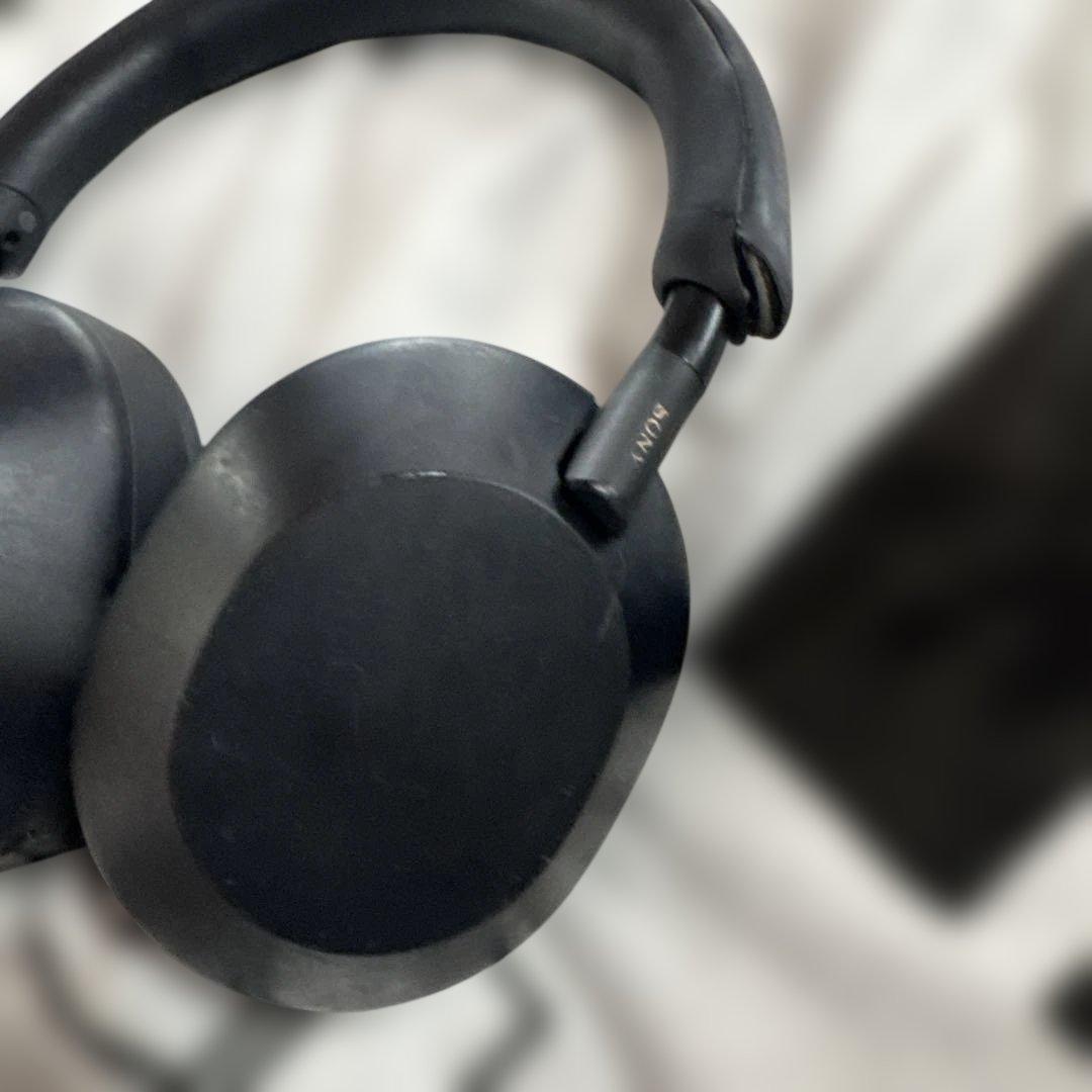 SONY wh-1000xm5 ブラック　ワイヤレスヘッドホンbluetooth