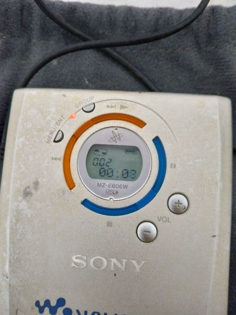SONY ソニー ポータブルMDプレーヤー MZ-E606W