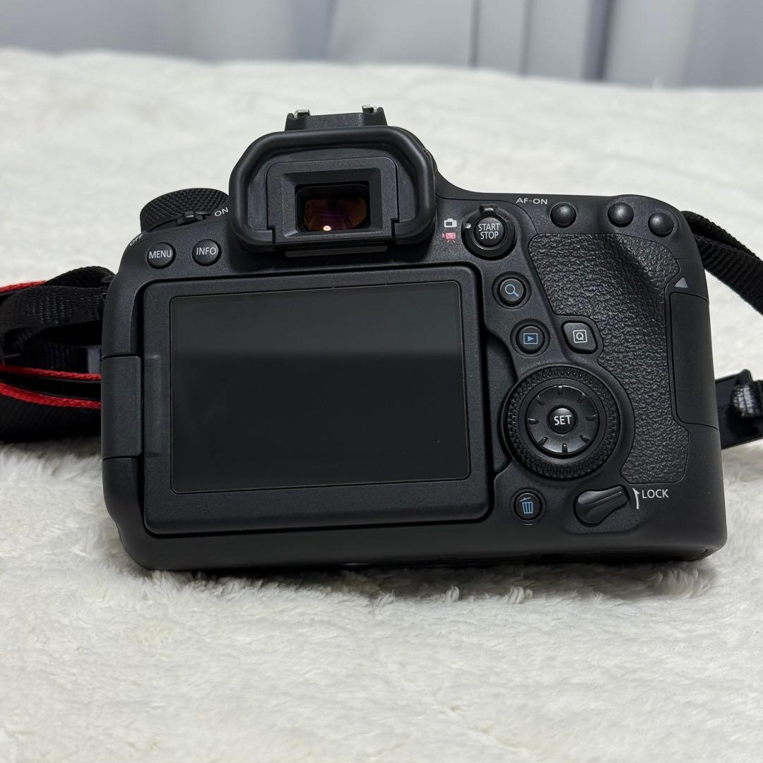 Canon EOS 6D mark Ⅱ カメラボディ