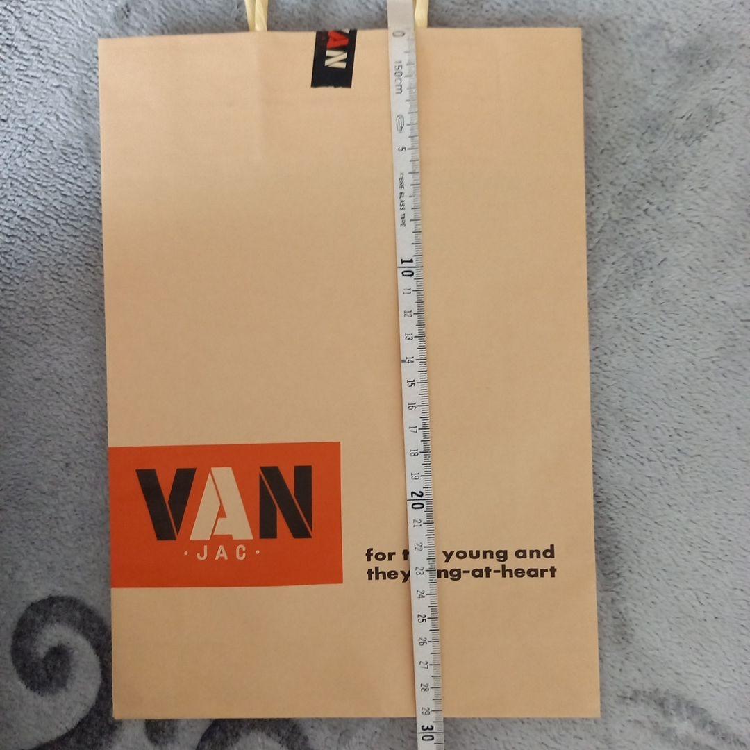 ヴァンジャケット　紙袋　エンブレム　VAN