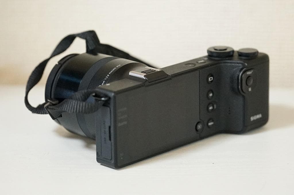 SIGMA dp3 Quattro ミラーレス一眼
