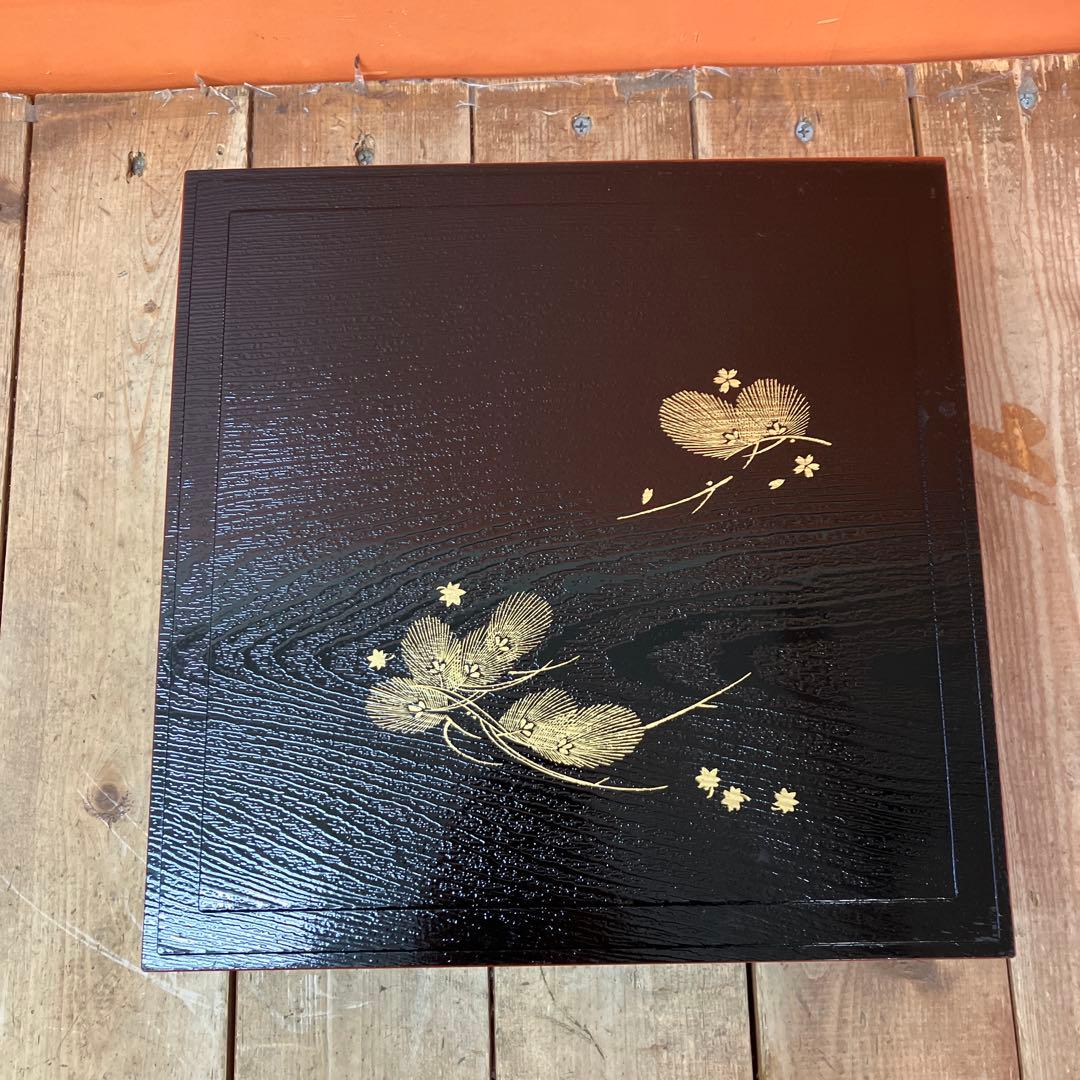 ②E-1 松花堂弁当 弁当箱 漆器 蒔絵 松 金彩 和食器 有田焼 九谷焼 お正