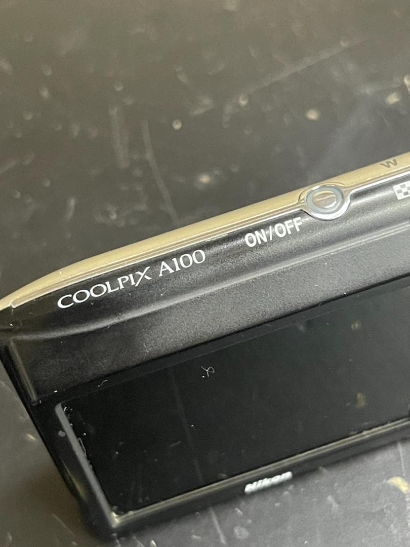 Nikon COOLPIX A100 デジタルカメラ シルバー