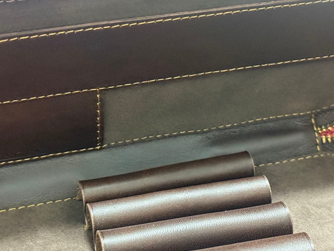 Bahagia バハギア　ペンケース　ラウンドジップ型　プエブロ　オリーバ