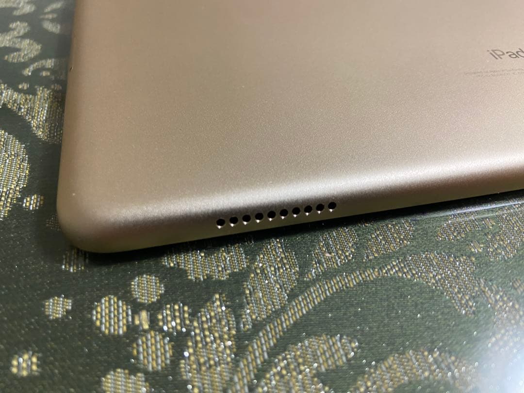 iPad Pro (12.9インチ) 第二世代　256GB セルラーモデル