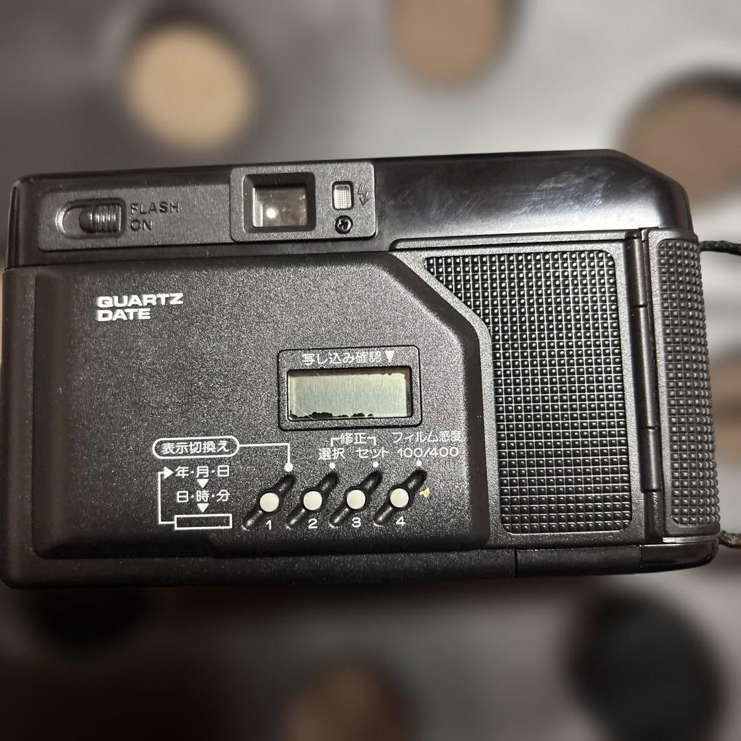 Canon Quartz コンパクトフィルムカメラ　ジャンク