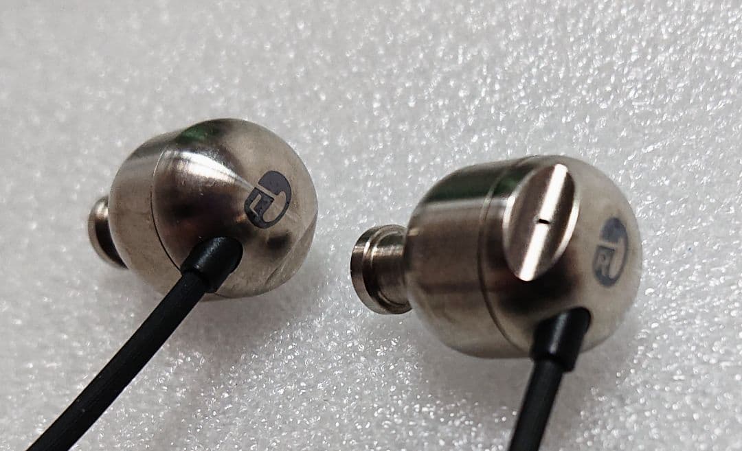 intime 碧 Ti3 メタリック仕上げ 2.5mm バランスプラグ