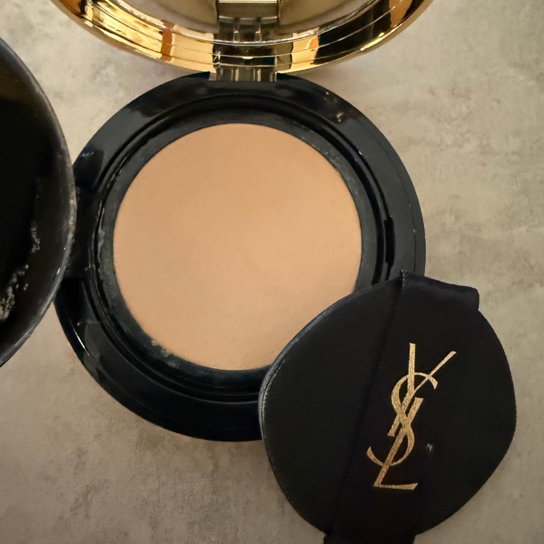YSL ラディアントタッチグロウパクト クッション B25
