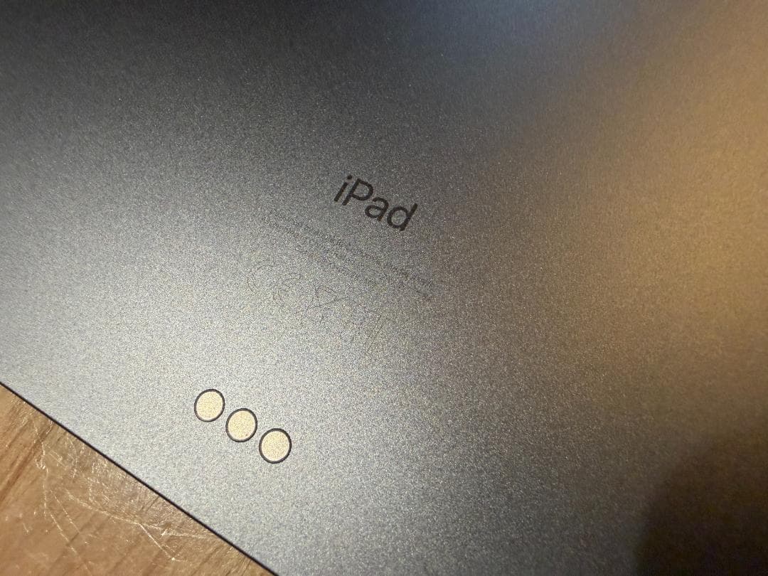 iPad Pro 3 12.9 スペースグレー + Smart Keyboard