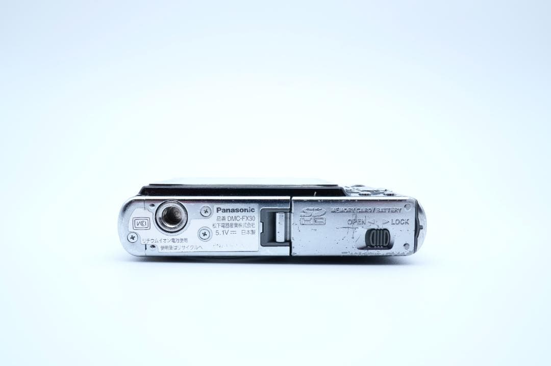 ススムPanasonic LUMIX DMC-FX30 コンデジ　ブラック