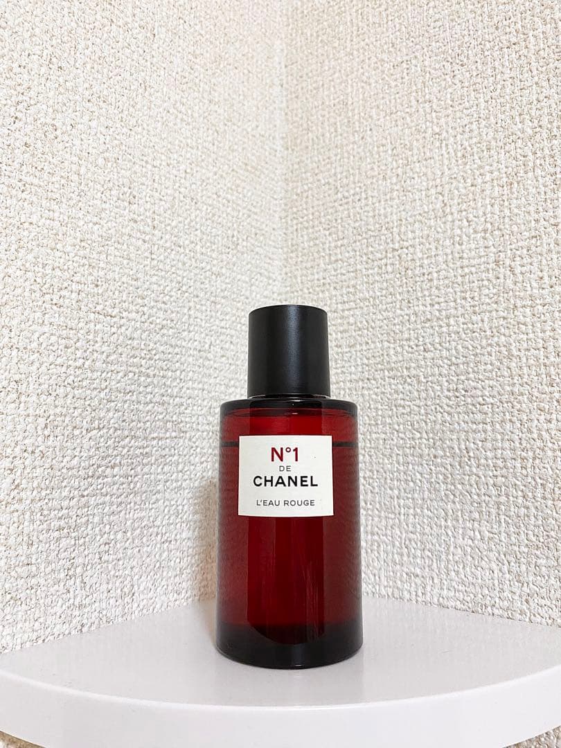 N°1 de CHANEL L'EAU ROUGE 香水