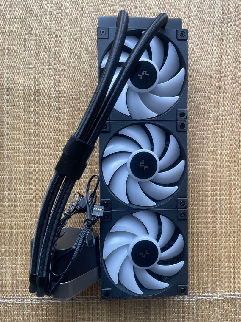 中古Deepcol 水冷CPUクーラー　LP360