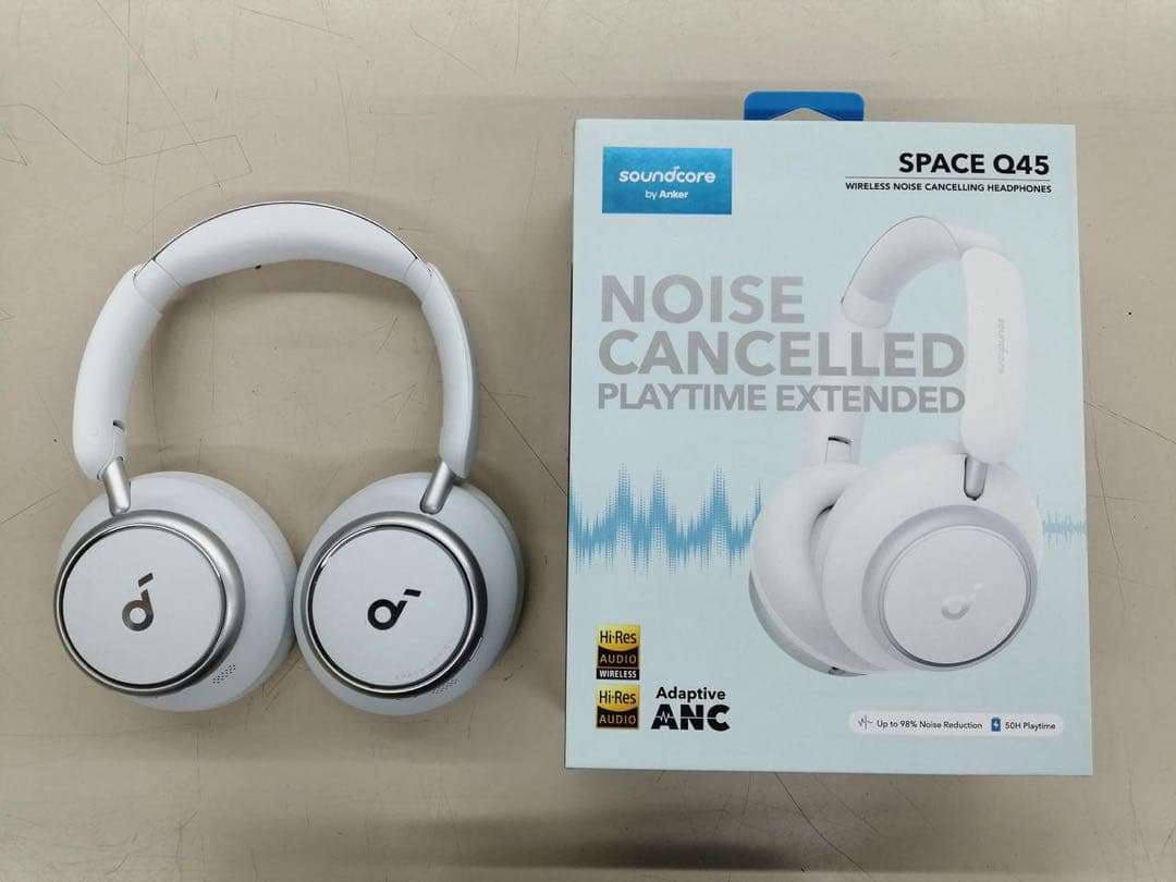 soundcore Space Q45 ホワイト　お値下げ可能‼️