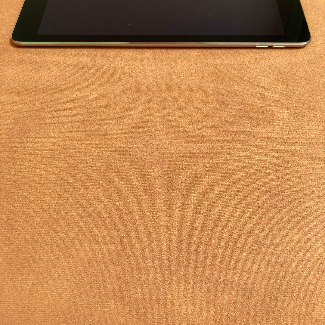 190 比較的美品 iPad Air2 第2世代 16GB au