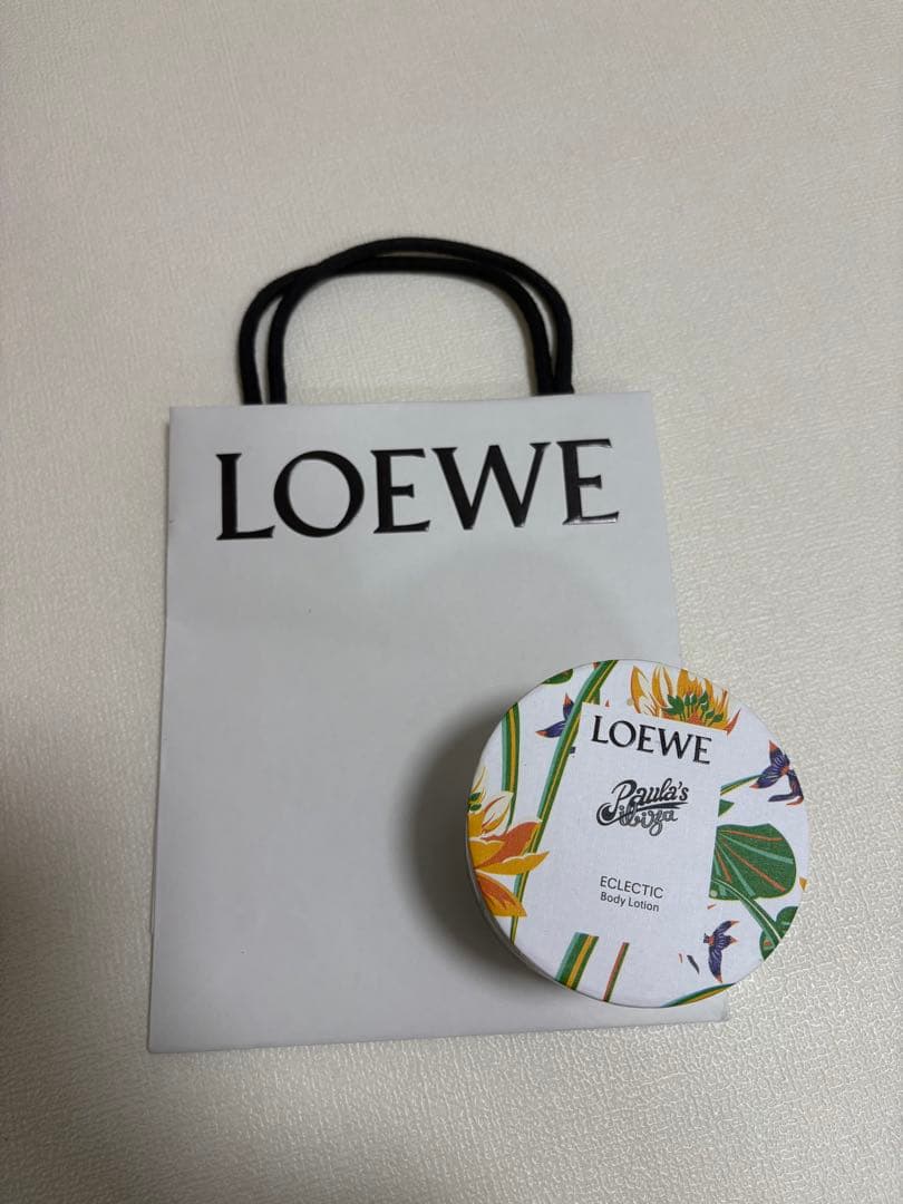 未使用袋付きLOEWE ロエベ　パウラズイビザ　エレクティック　ボディローション