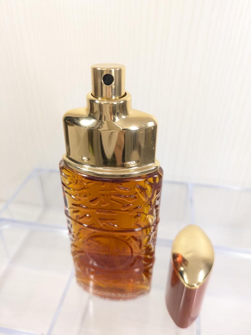 イヴサンローラン　オピウム　オードトワレ　50ml