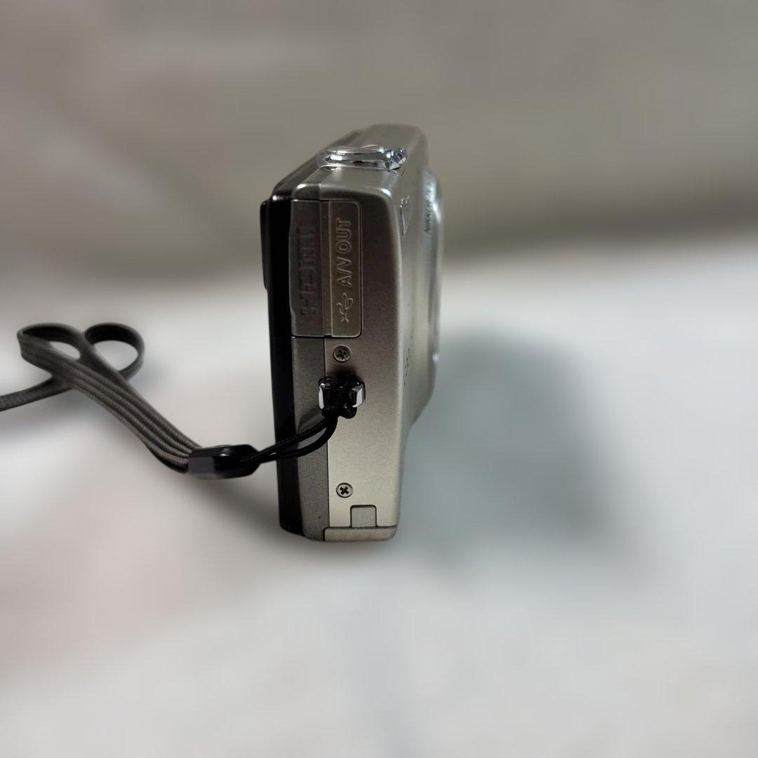 Nikon COOLPIX S6100 コンパクトデジタルカメラ　シルバー