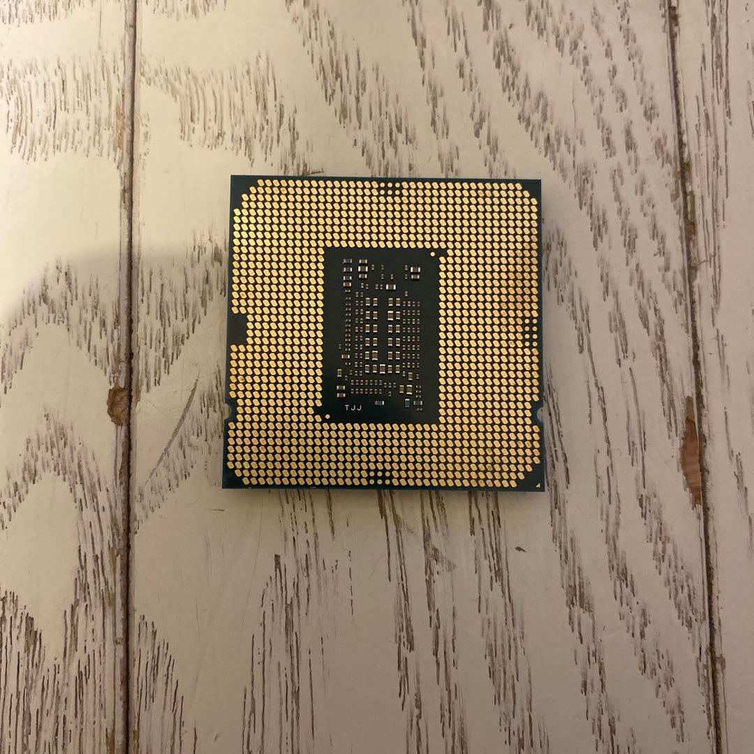 Intel Core i3-10100 F 動作確認済み